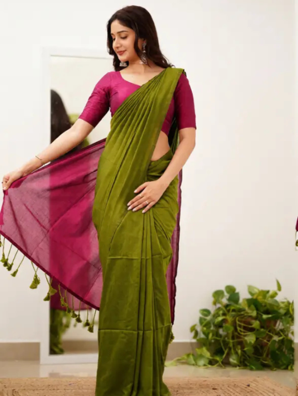 Woven Handloom Handloom Cotton Blend Saree (Dark Green, Pink)