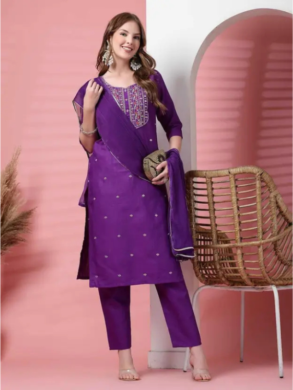 Women Cotton Blend Kurti Pant Dupatta Set