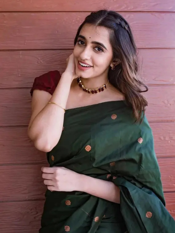 Woven Kanjivaram Pure Silk, Art Silk Saree (Green)