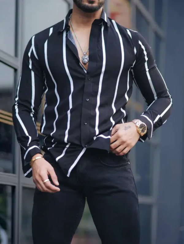 Men Slim Fit Striped Casual Shirt